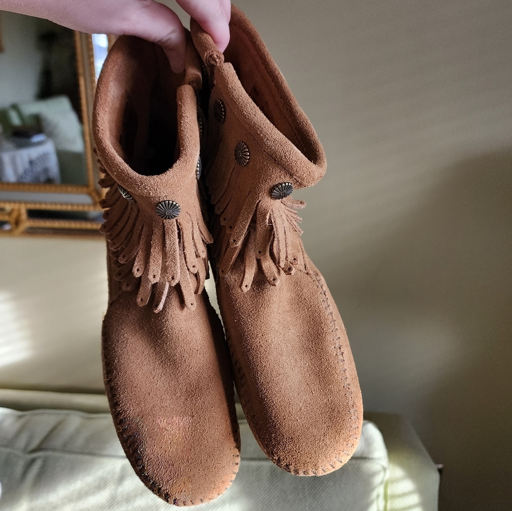 Minnetonka Double Fringe Side Zip Boot Size 8 Gre… - image 6